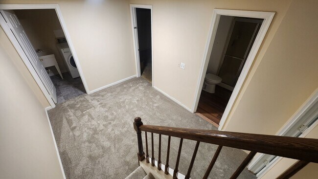 Building Photo - Spacious Arlington TH Near Ballston Metro!