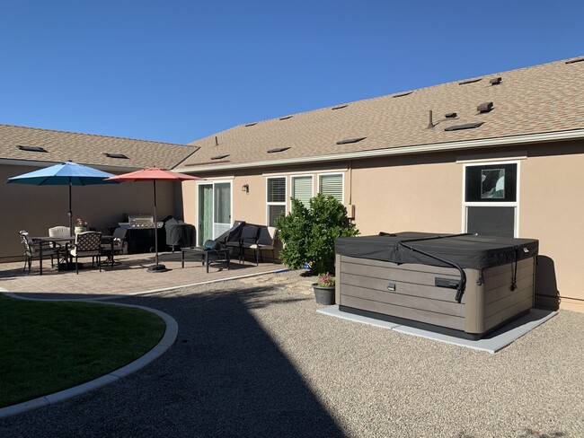 Building Photo - 1482 Tule Peak Cir