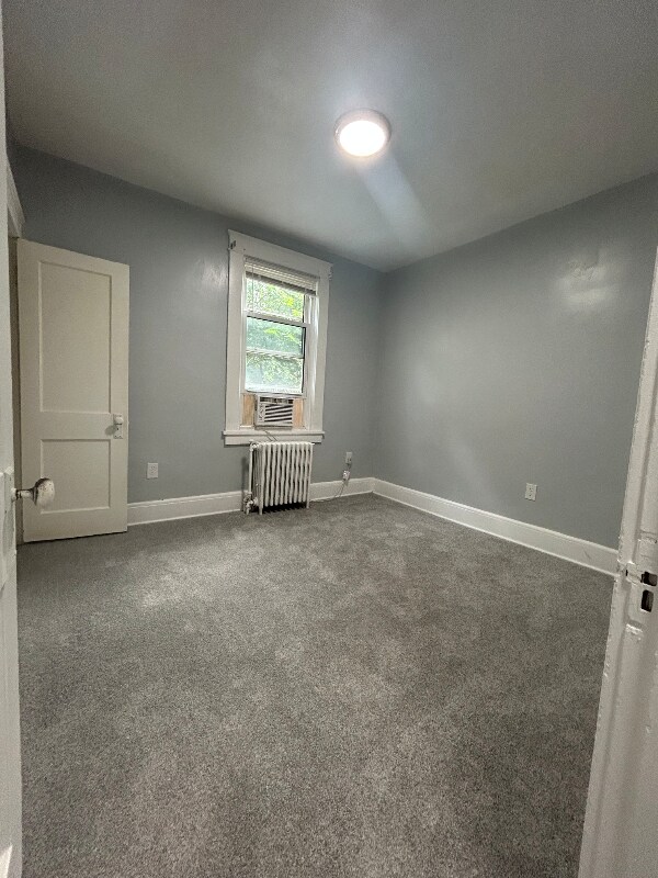 Building Photo - 2527 Denison St