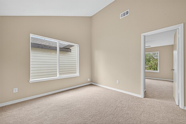 Building Photo - 1811 Foxlake Dr