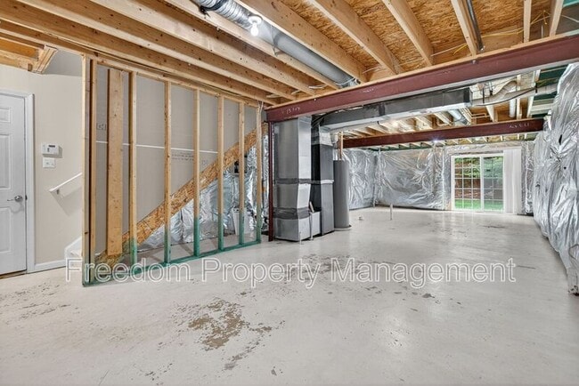 Building Photo - 7629 Hamelin Ln