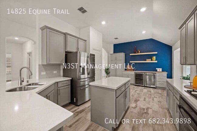 Building Photo - 14825 Equine Trail