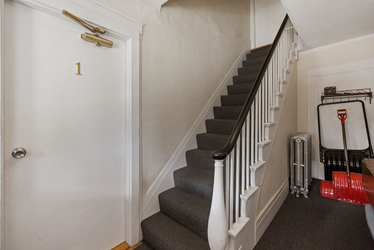 Building Photo - 36 Centre, 1