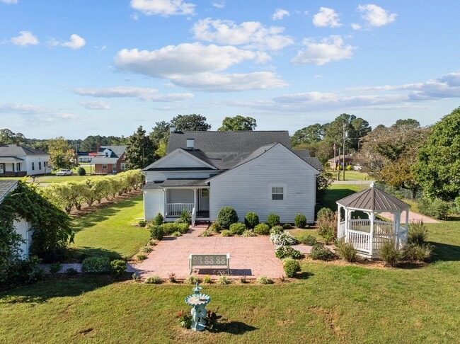 Building Photo - RENTAL HOME 3BD/2BTH