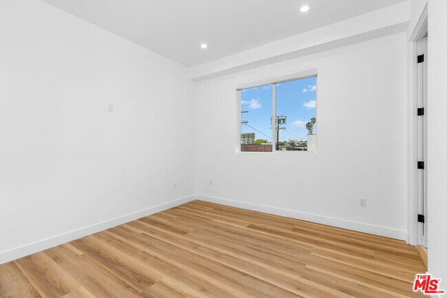 Building Photo - 5225 20th St