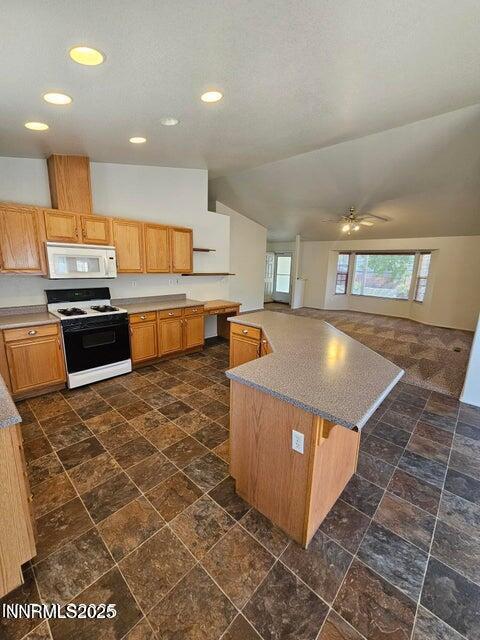 Building Photo - 2399 Albatross Way