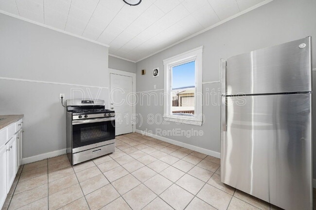 Building Photo - 10705 Fidelity Ave