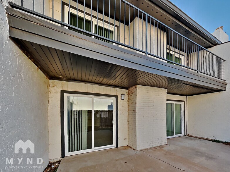 Building Photo - 6208 Geneva Ave