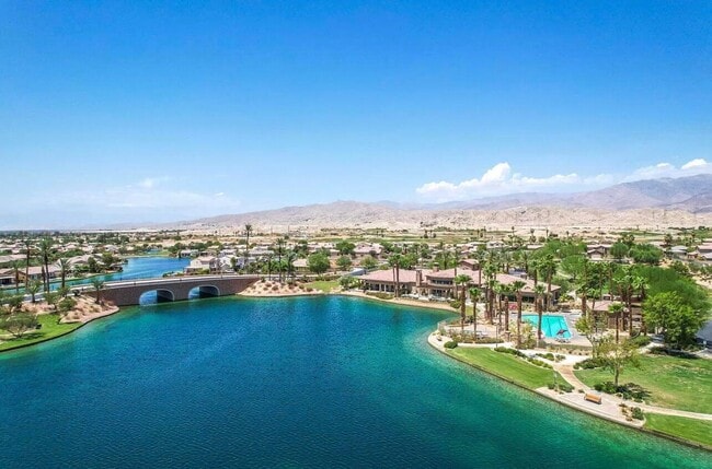 Building Photo - 43275 Passagio Lago Way