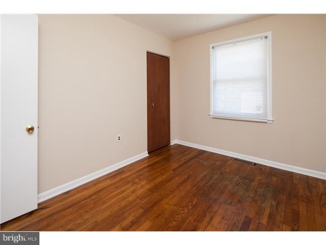 Building Photo - 203 Bluefield Rd