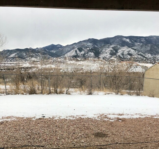 Building Photo - 2813 King St