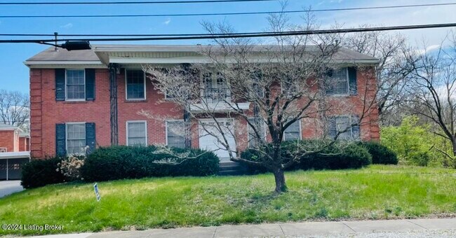 Primary Photo - 1800 Gardiner Ln