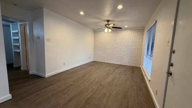 Building Photo - 4123 Avondale Ave