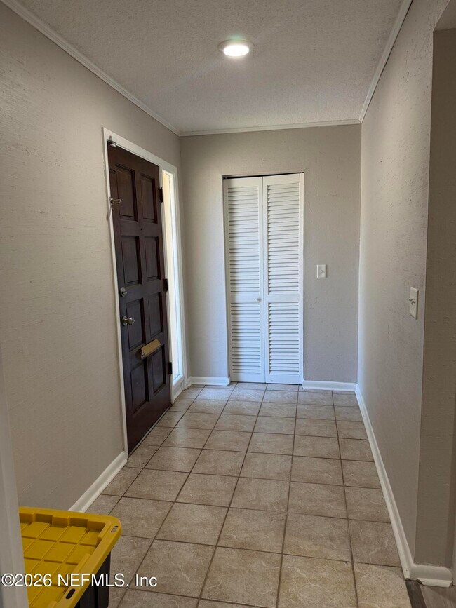 Building Photo - 396 Regency Wood Dr
