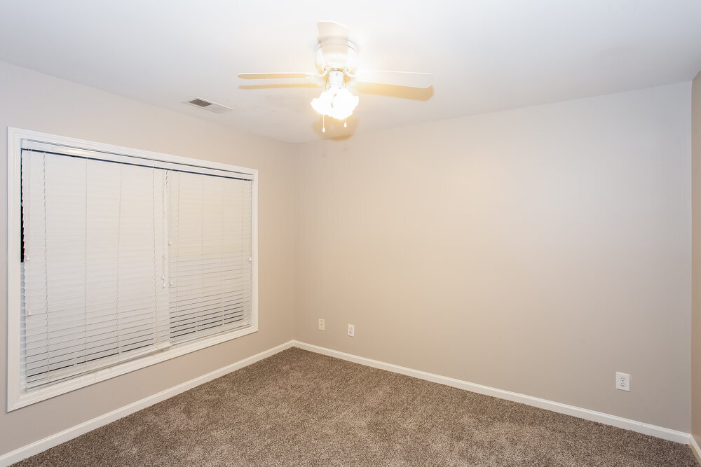 Building Photo - 6205 Roseway Ct