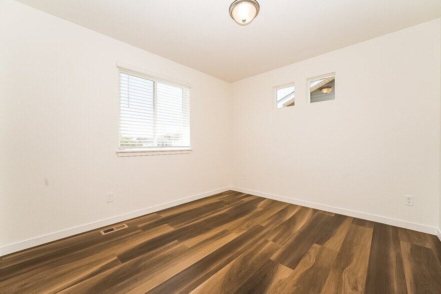 Building Photo - 4750 N Tower Dr