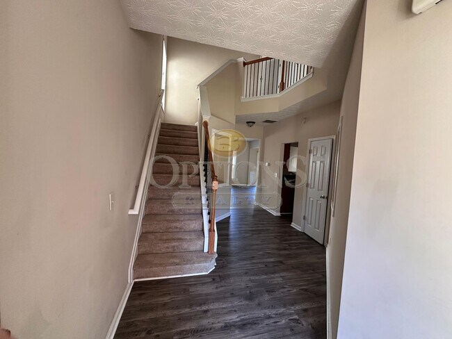 Building Photo - Canton 4BR/2.5BA Near 575