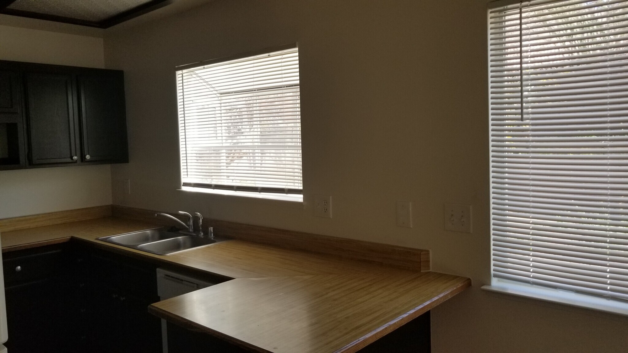Building Photo - 2282 Ray Kanel Dr