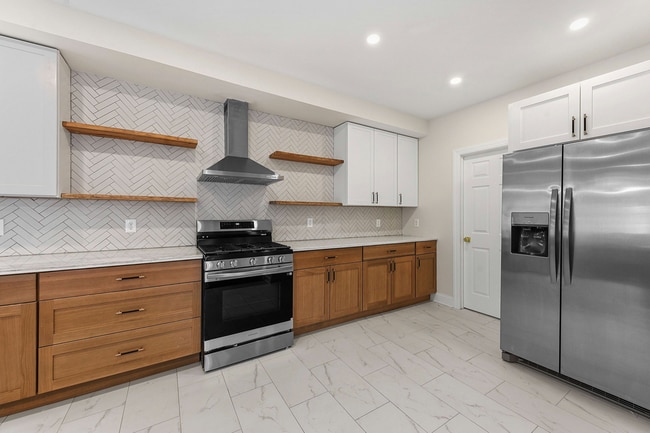 Building Photo - 4414 Whetsel Ave