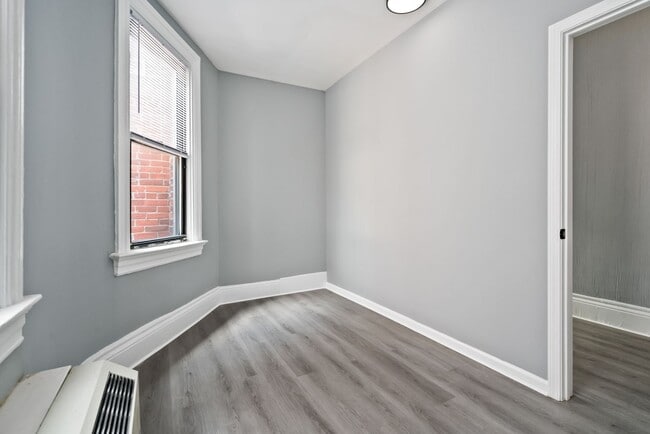 Building Photo - 22 Bedford Square
