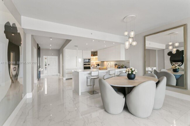 Building Photo - 19143 Fisher Island Dr