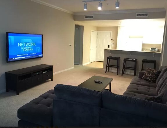 Building Photo - 60 Palatine