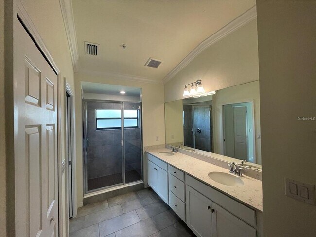 Building Photo - 5674 Palmer Cir