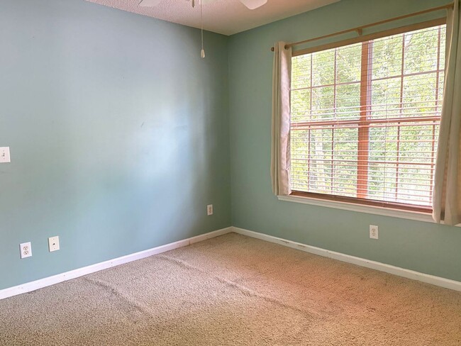 Building Photo - Available now. Great 3 BR/2.5 BA Home Avai...