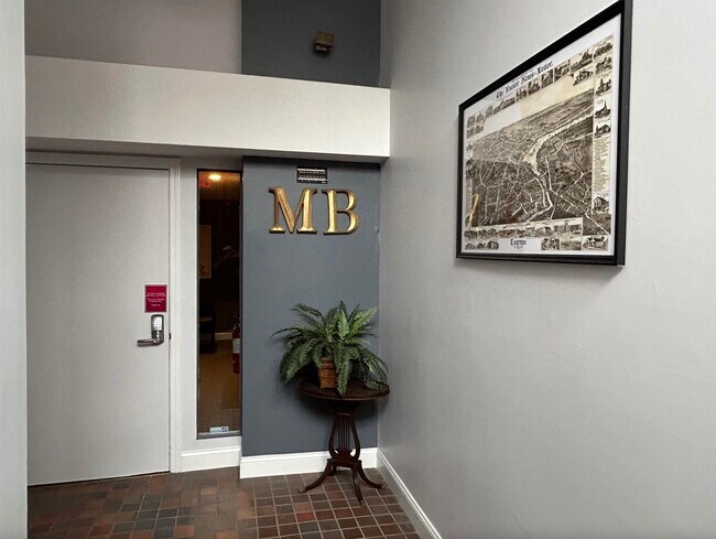 Building Photo - 163 Water St