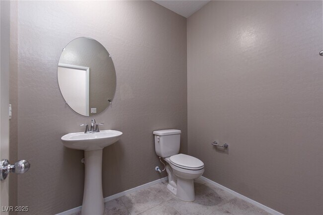Building Photo - 4536 Lafontaine Ct