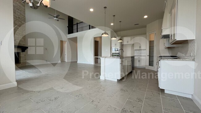 Building Photo - 333 ELK Dr