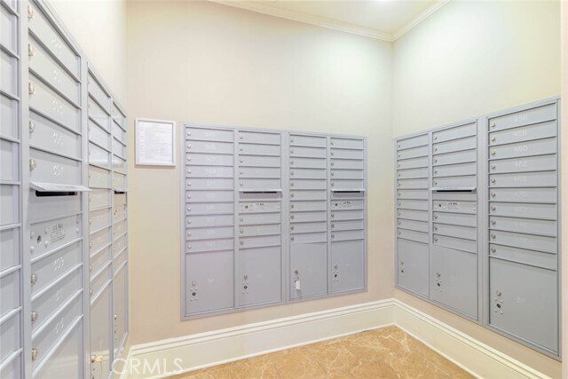 Building Photo - 352 Caruso Ave