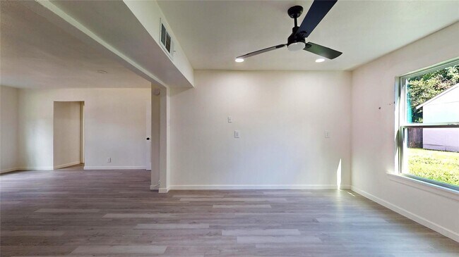 Building Photo - 3806 Cosby St