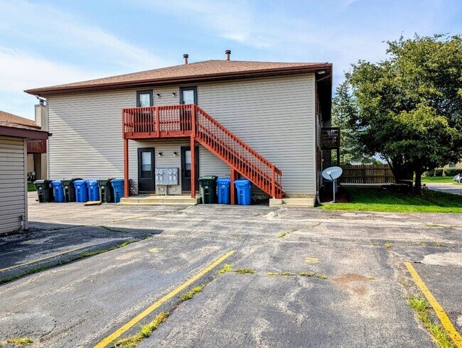 Building Photo - 1003 Manchester Ct