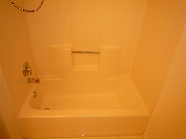 Building Photo - 3527 Frontenac Ct