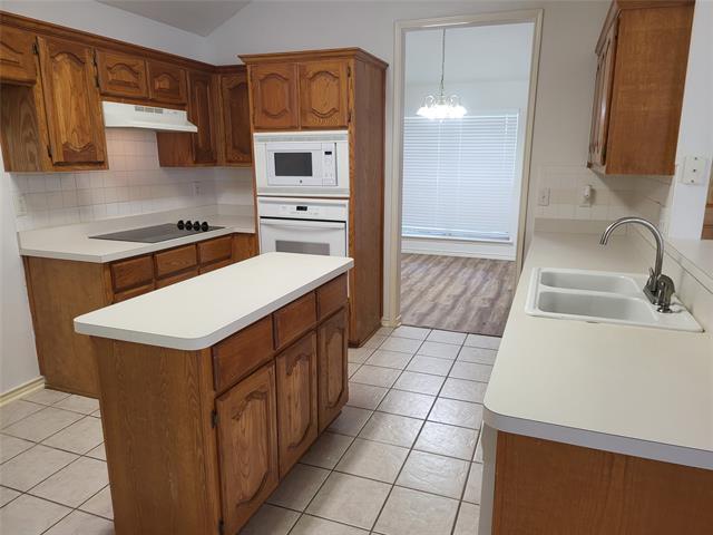 Building Photo - 429 Oakhurst Dr