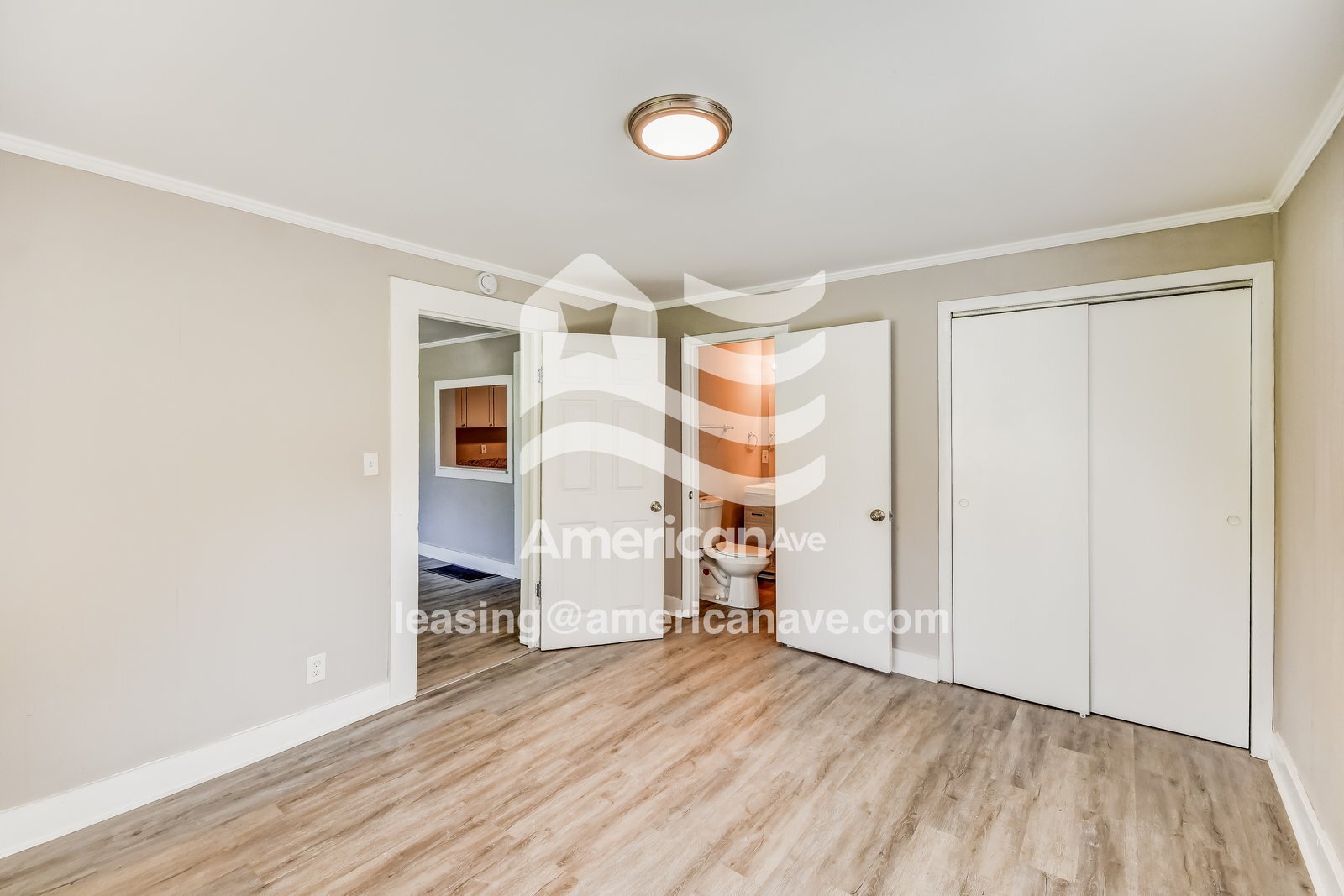 Building Photo - 907 47th Way S