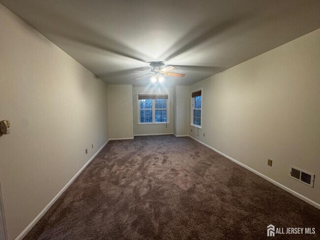 Building Photo - 1109 Stoneridge Cir