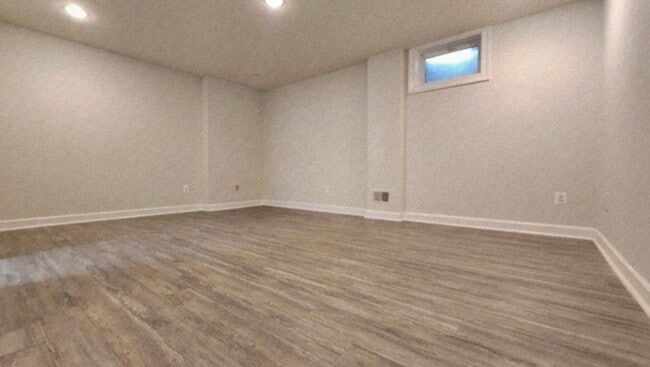 Building Photo - 6438 Columbia Pike