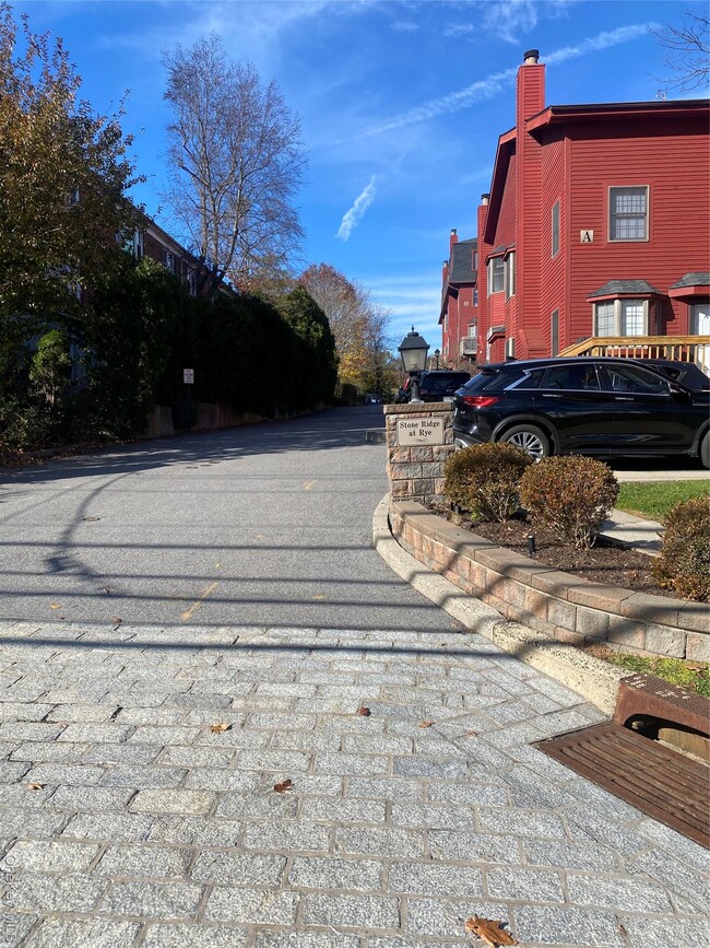 Primary Photo - 110 Theodore Fremd Ave