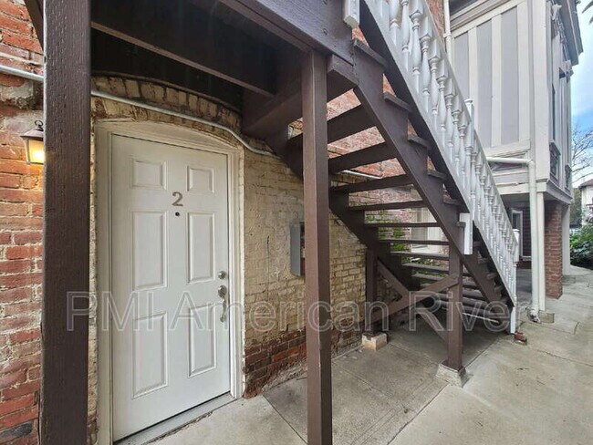 Building Photo - 1716 Capitol Ave