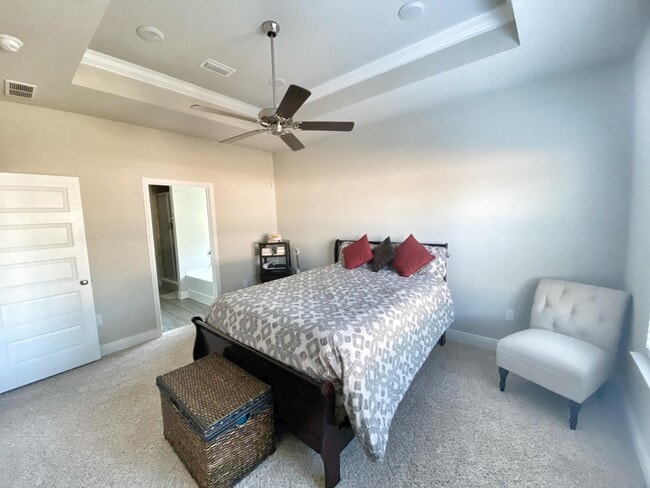 Building Photo - 3605 Turquoise Dr