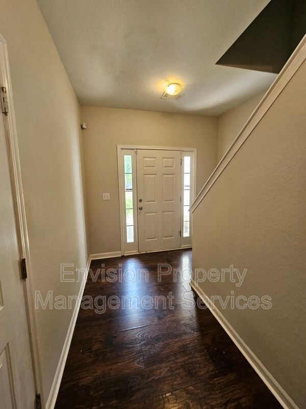 Building Photo - 393 Brookview Dr