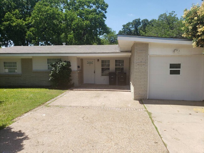 Primary Photo - 5504 Wheaton Dr