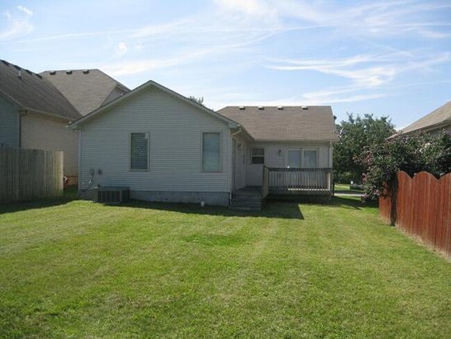 Building Photo - 50% OFF UNTIL 2026!  3 Bedroom Ranch style...