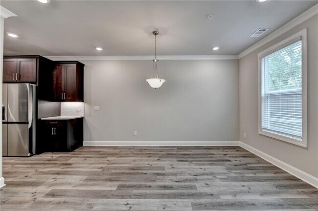 Building Photo - 336 Atley Pl