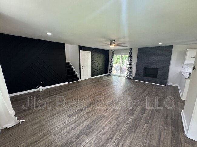 Building Photo - 3240 Pyrite Cir SW
