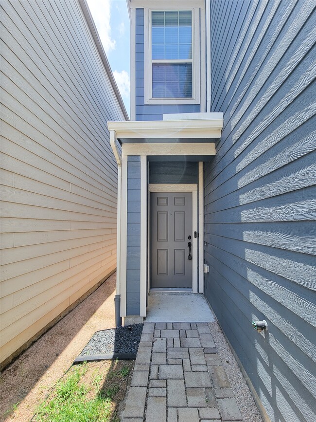 Building Photo - 10509 Harmon Smith Dr.