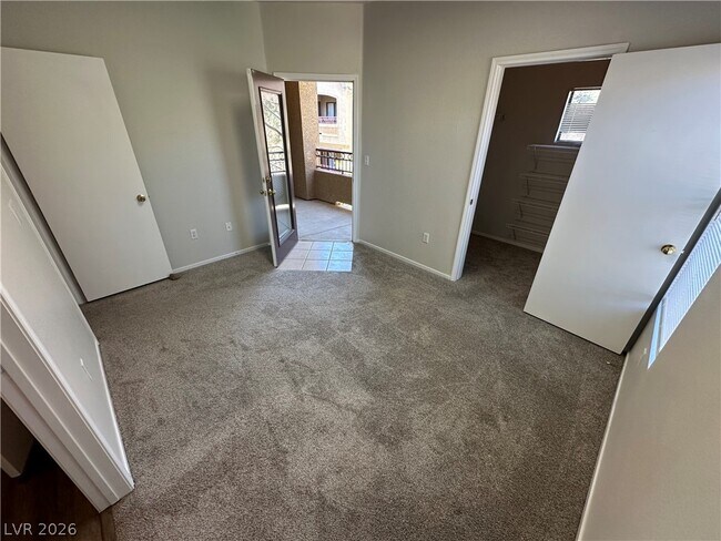 Building Photo - 8250 N Grand Canyon Dr