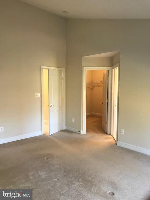 Building Photo - 3680 Chippendale Cir